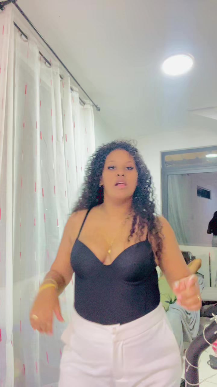 @Alicia28