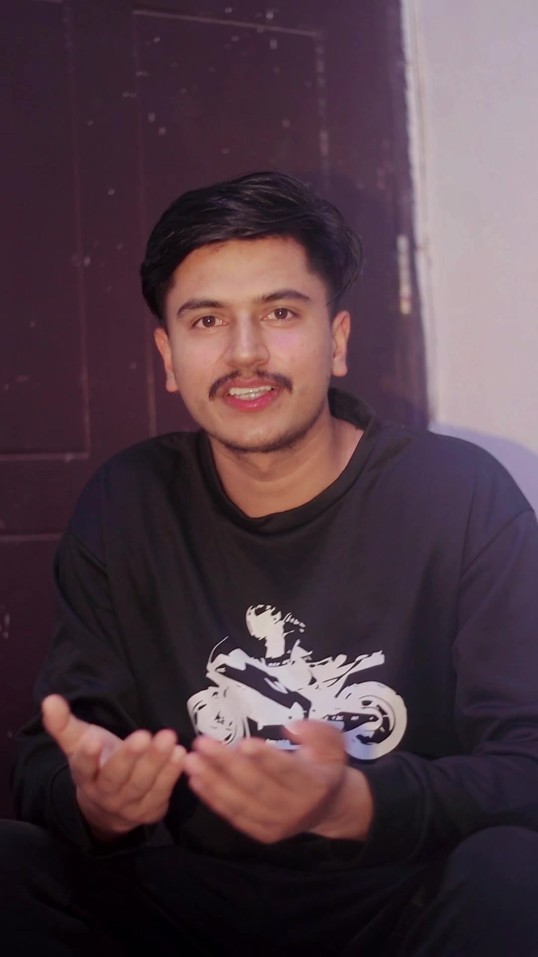 @RoshanOfficial 📸☕️🕉️