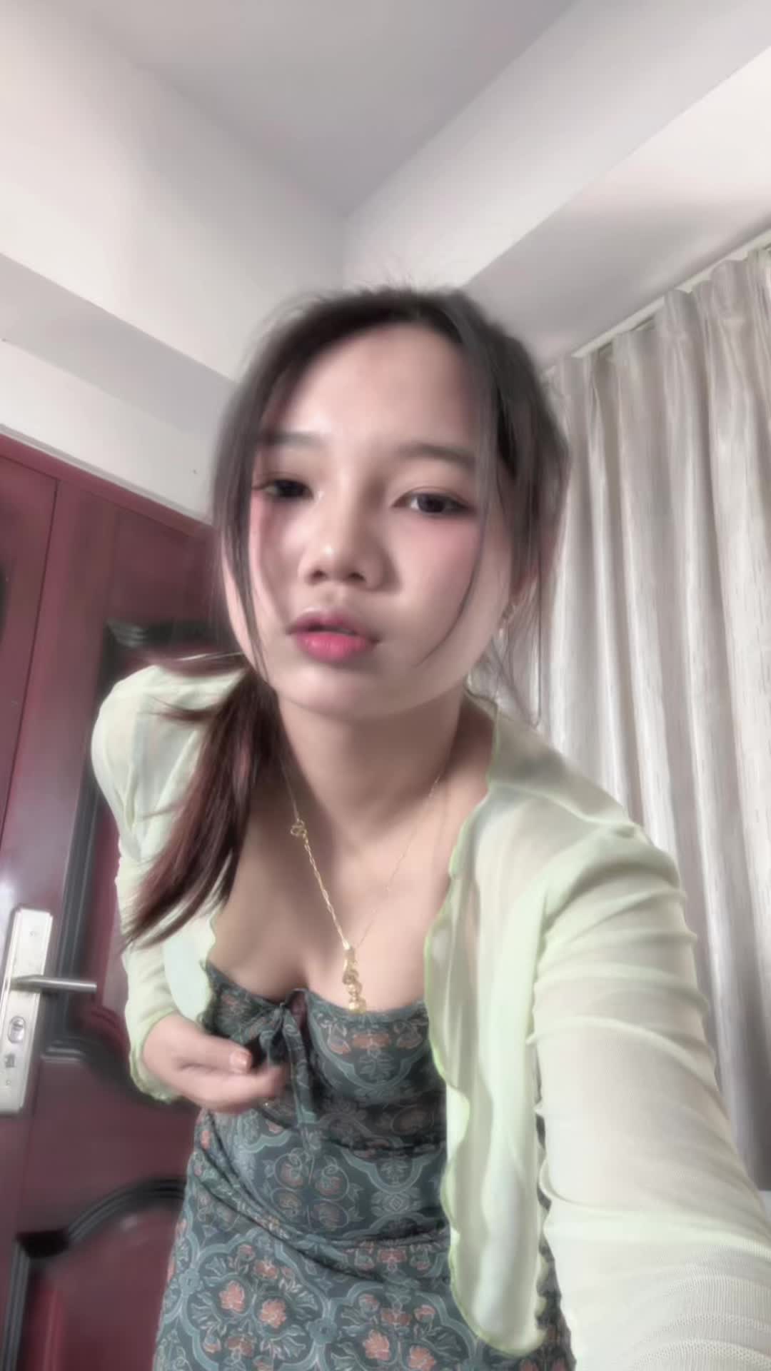 @ခင်