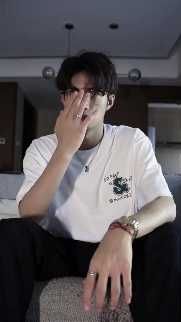 @🦋 ⭐⃝Zenjiro Sterling 🕊️🌿