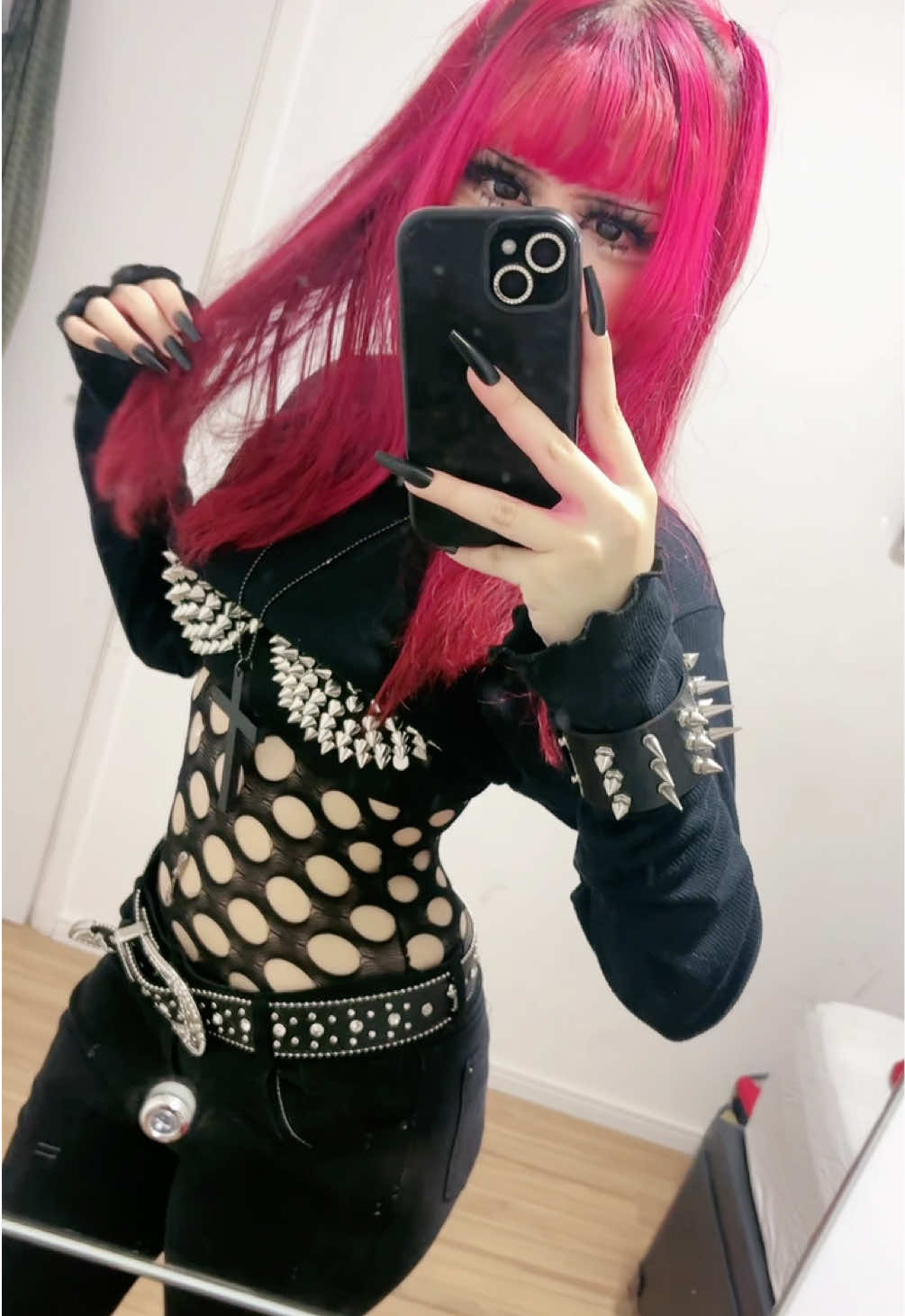@gunsnpiercings