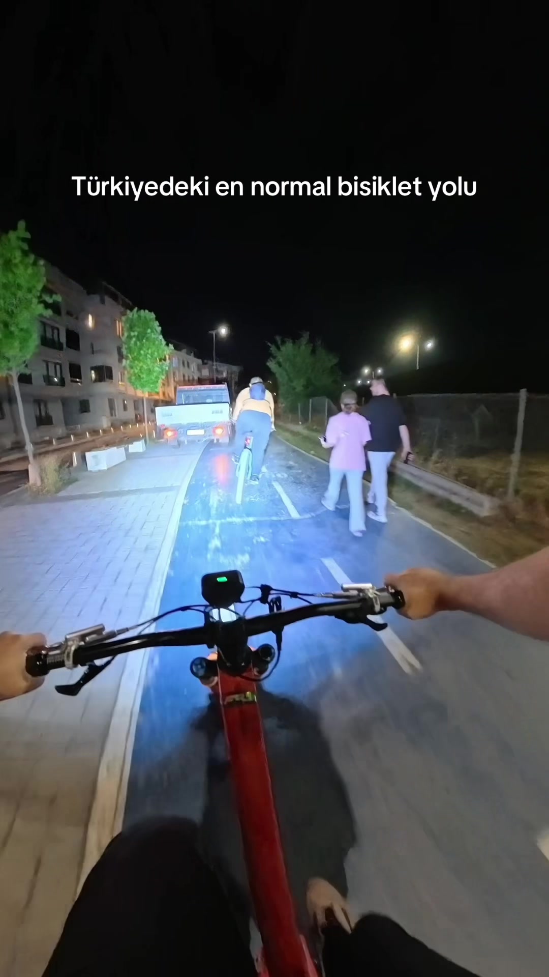 @Yalnız Pedalş&ouml;r