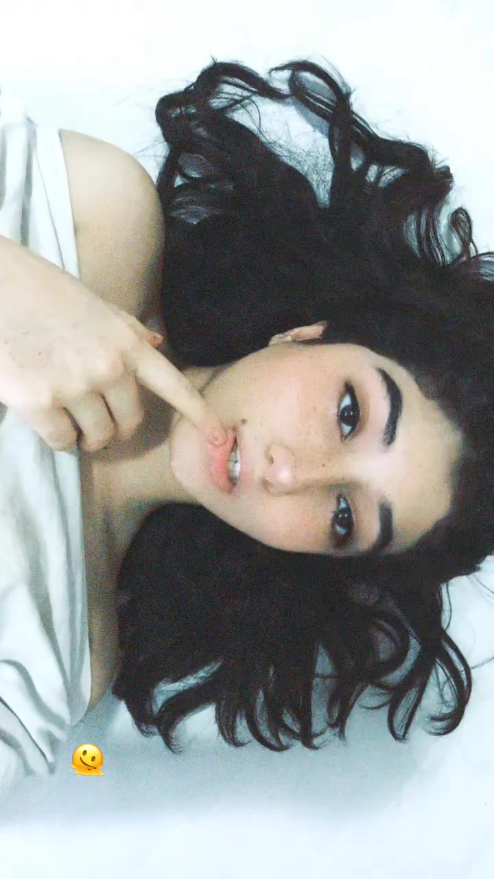 @𝚙𝚊𝚛𝚒𝚊🌶😝