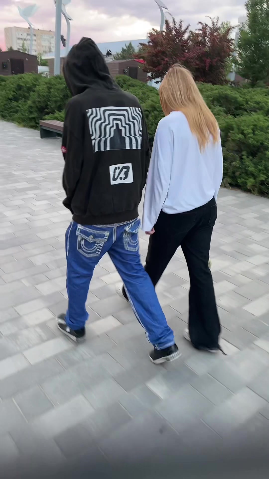 @колясик