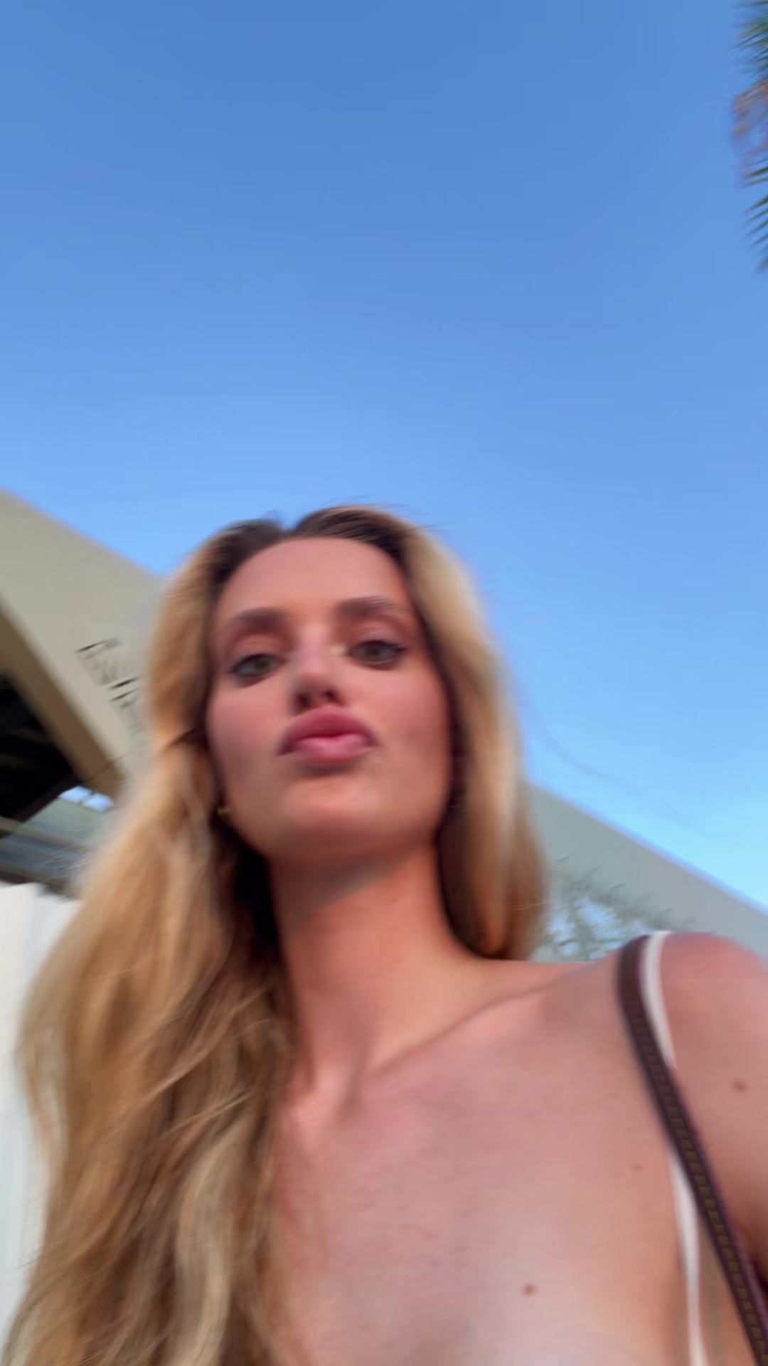 @theresaviuff