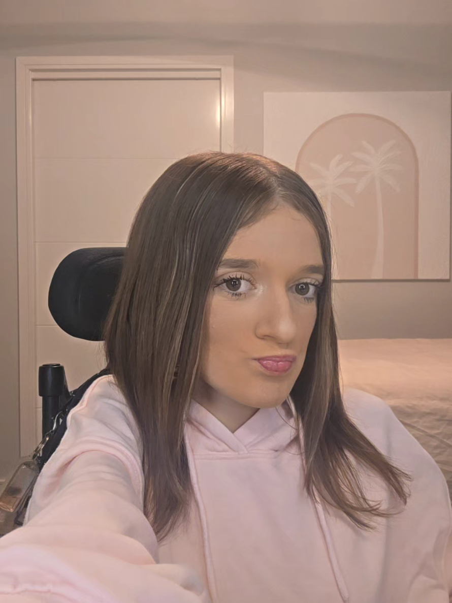 @Chloe