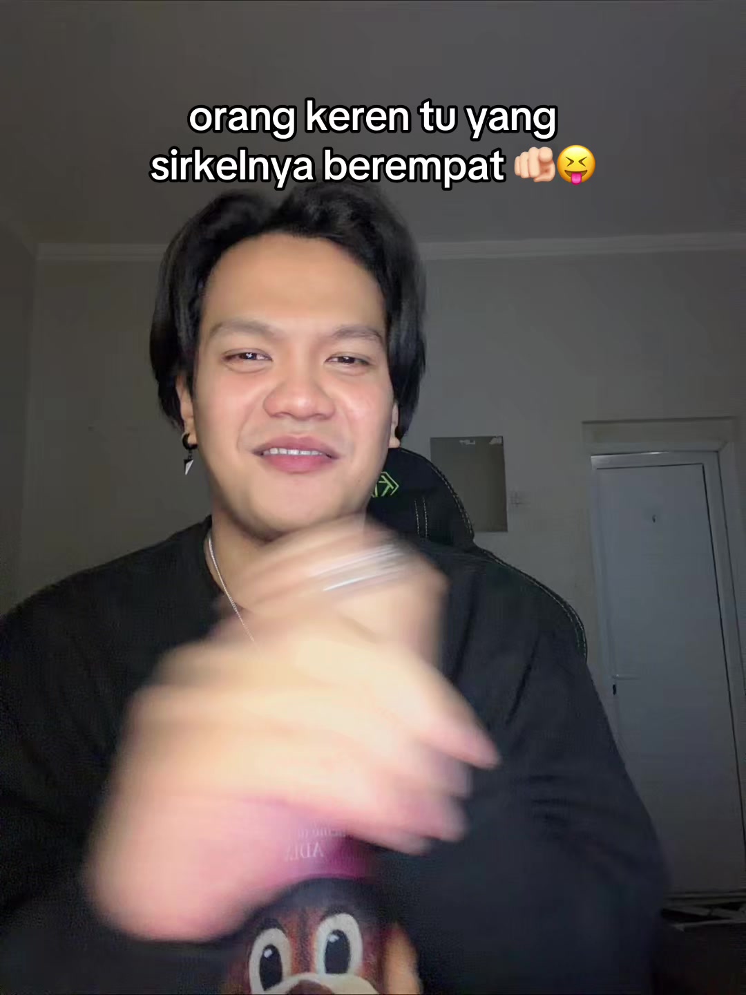 @vadellla
