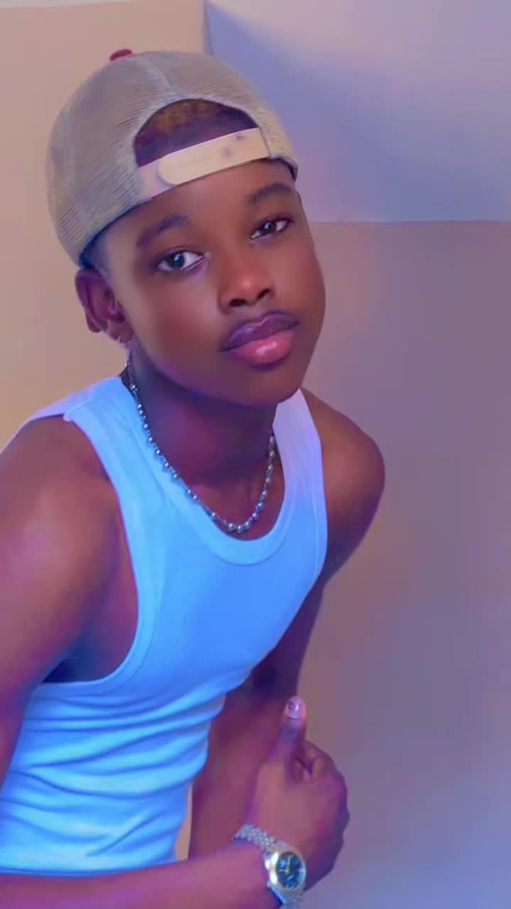 @𝔹𝕖𝕒𝕦_𝕘𝕠𝕤𝕤𝕖_𝕞𝕒𝕤𝕜𝕖