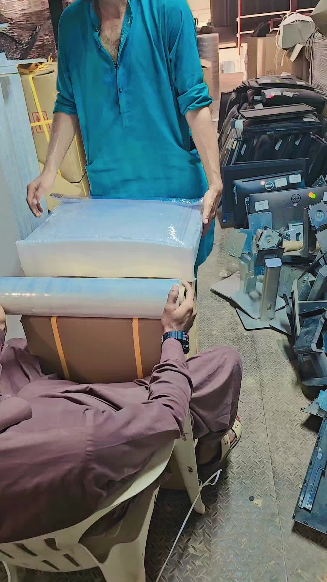 @یوسف ملک