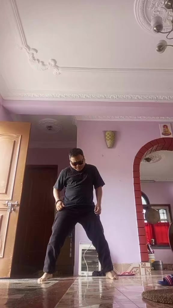 @सुशील तामाङ ( Dancer )