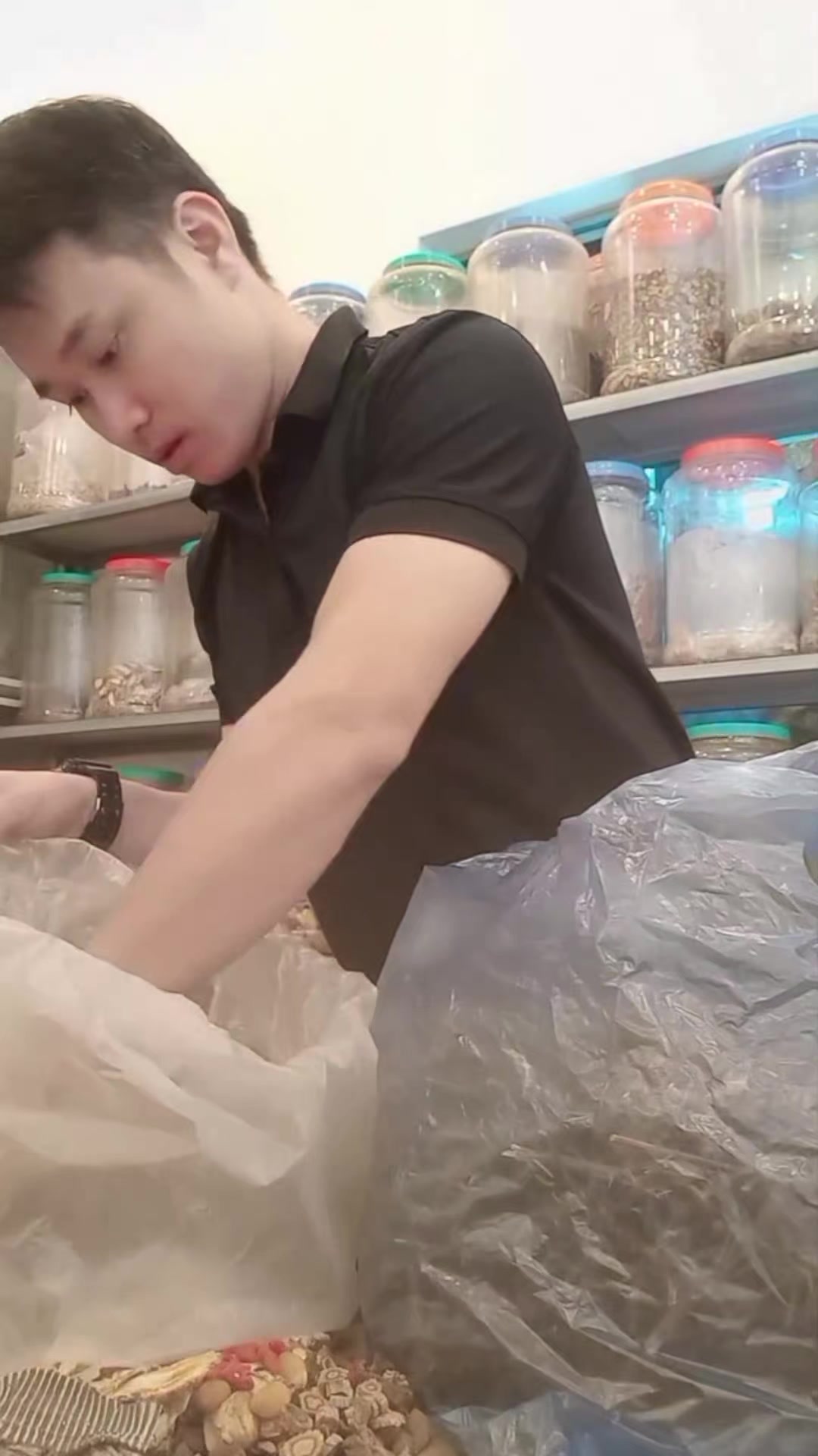@Đ&ocirc;ng y VŨ VĂN D&Acirc;N