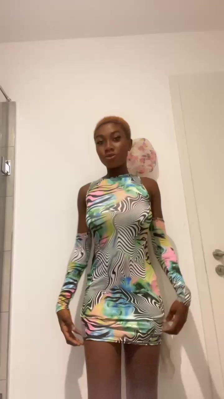 @The Girl 🧒 Who Can