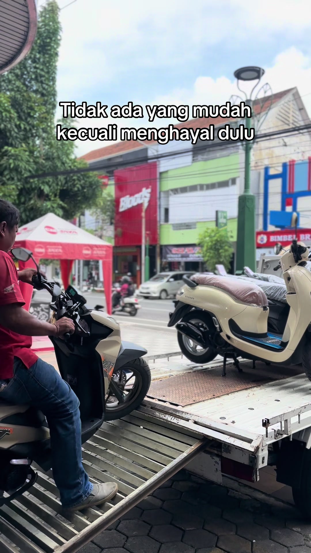 @UmiieJayaMotorKudus