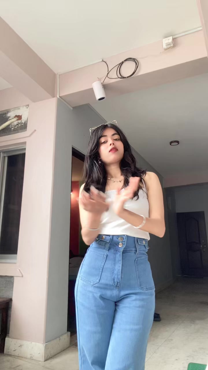 @Aarti Yadav🦜🦋