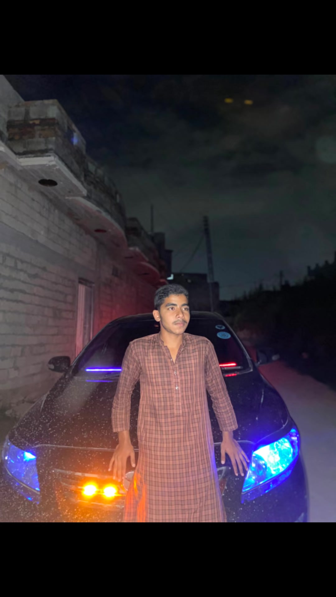 @ANAS_QURESHI🔛🔝