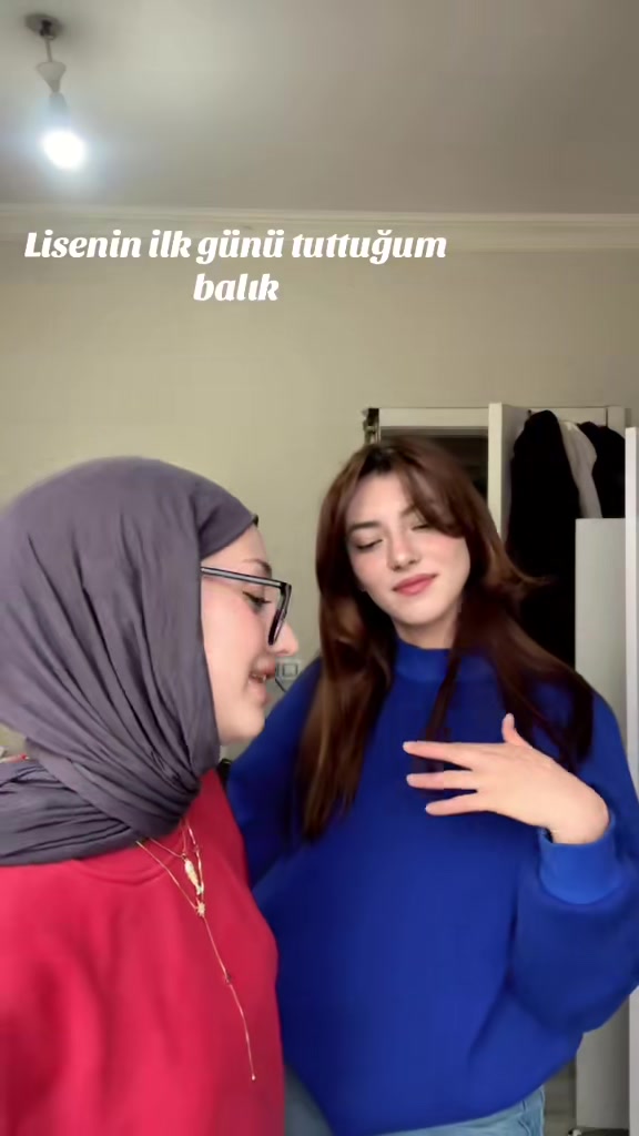 @Menekşe