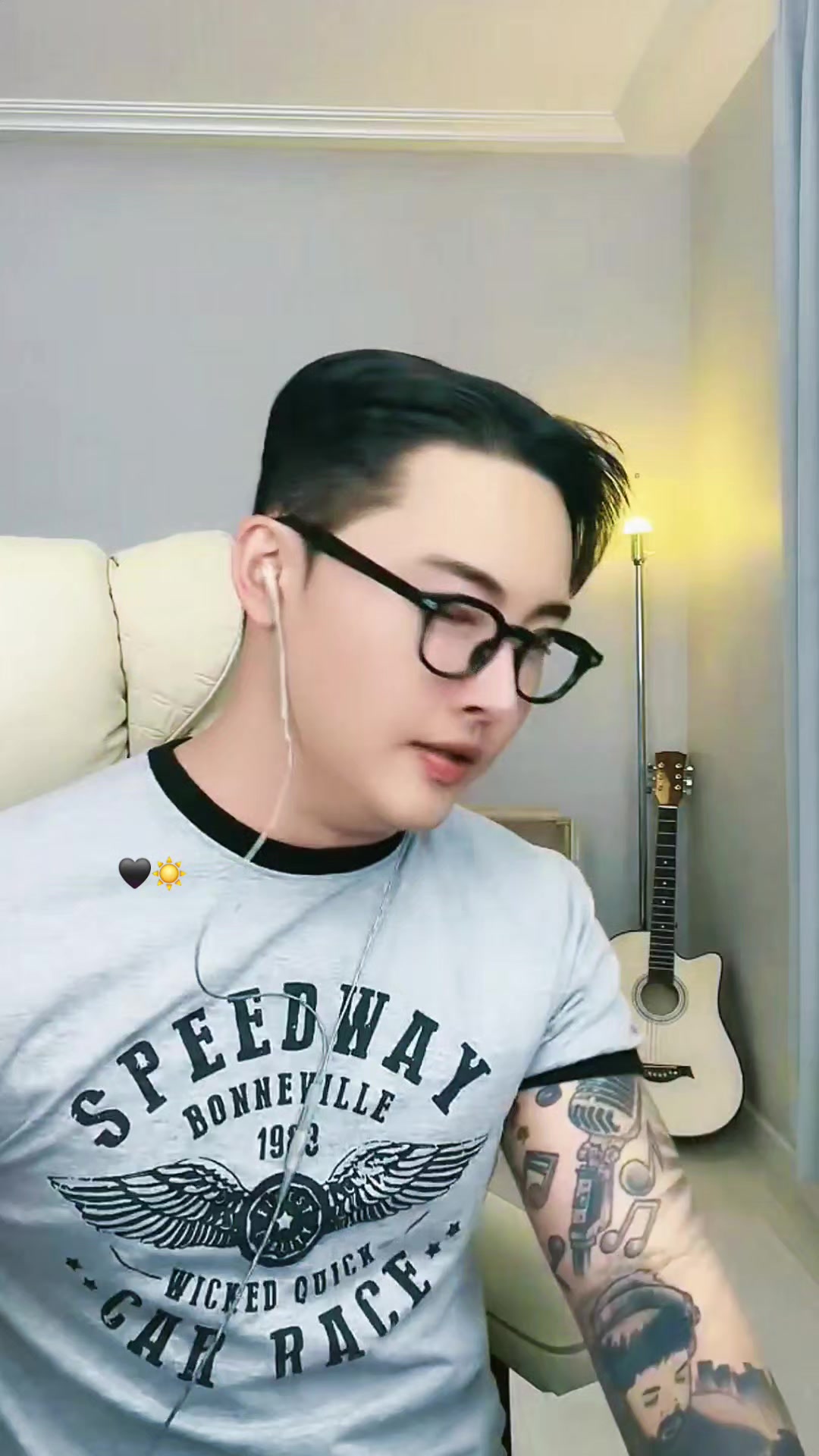 @🖤˚⋆선샤인⋆˚☀️