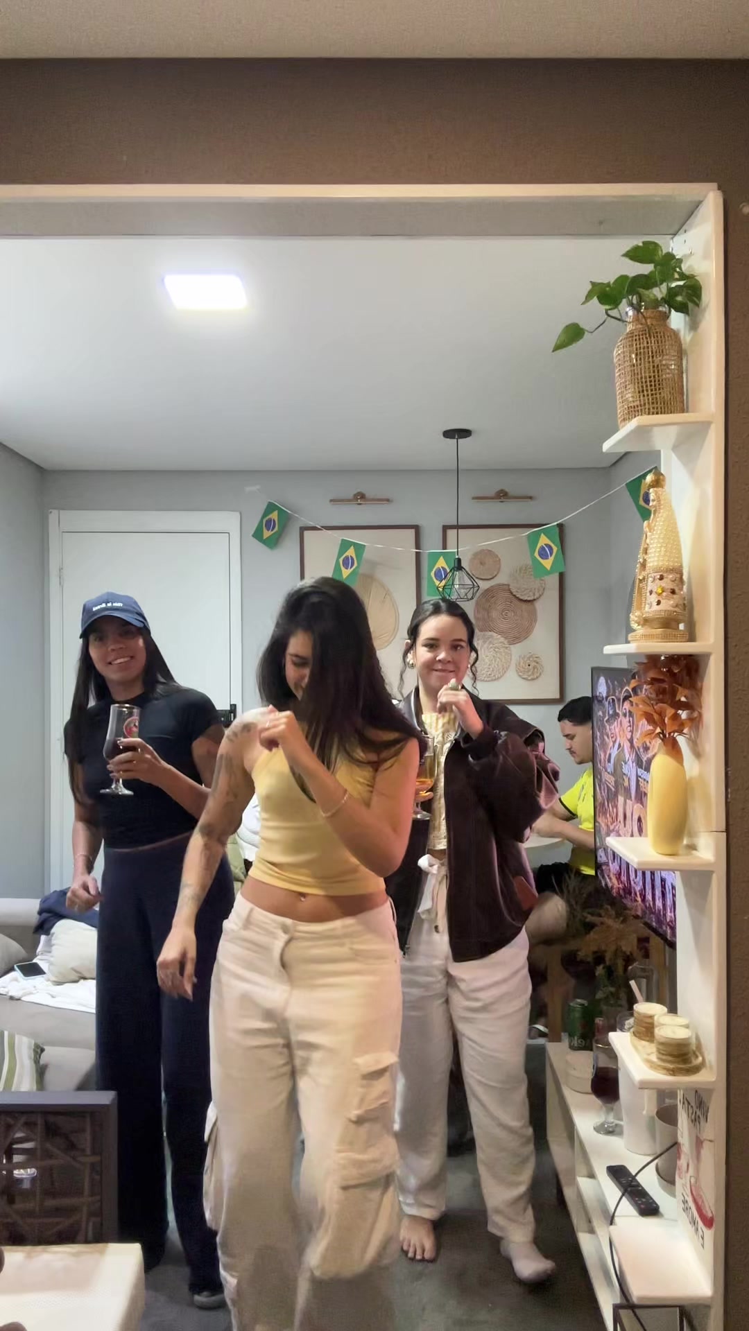 @mariacnm__