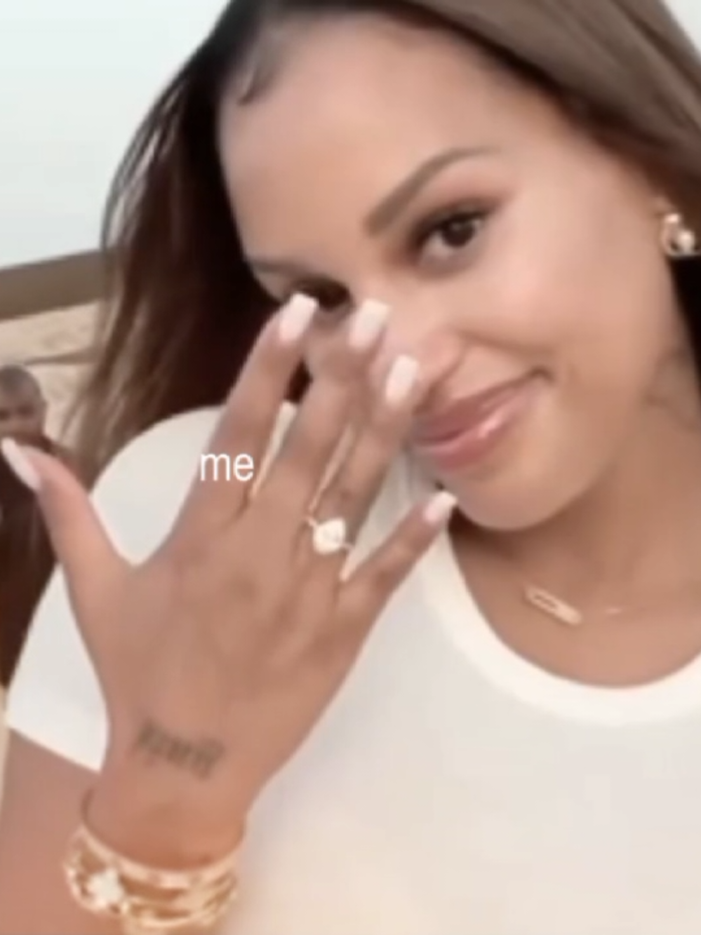 @✵