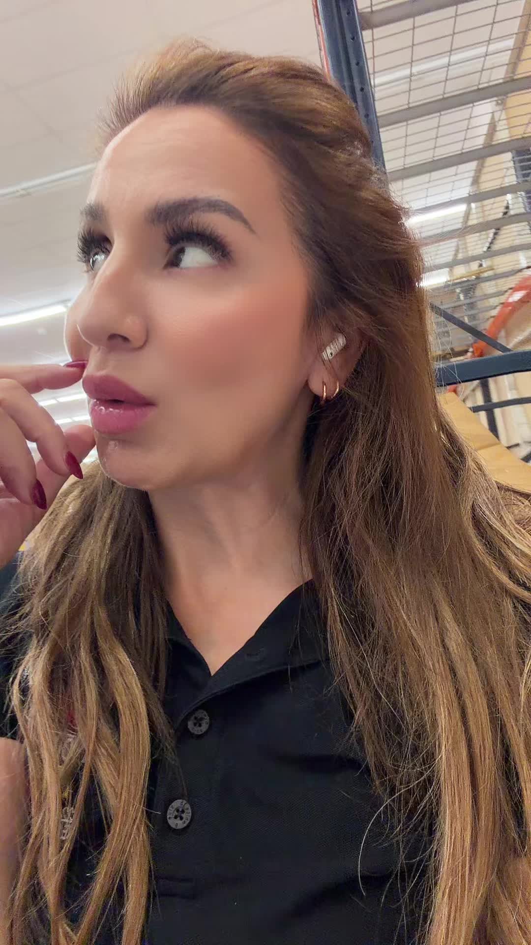 @Camila Bella