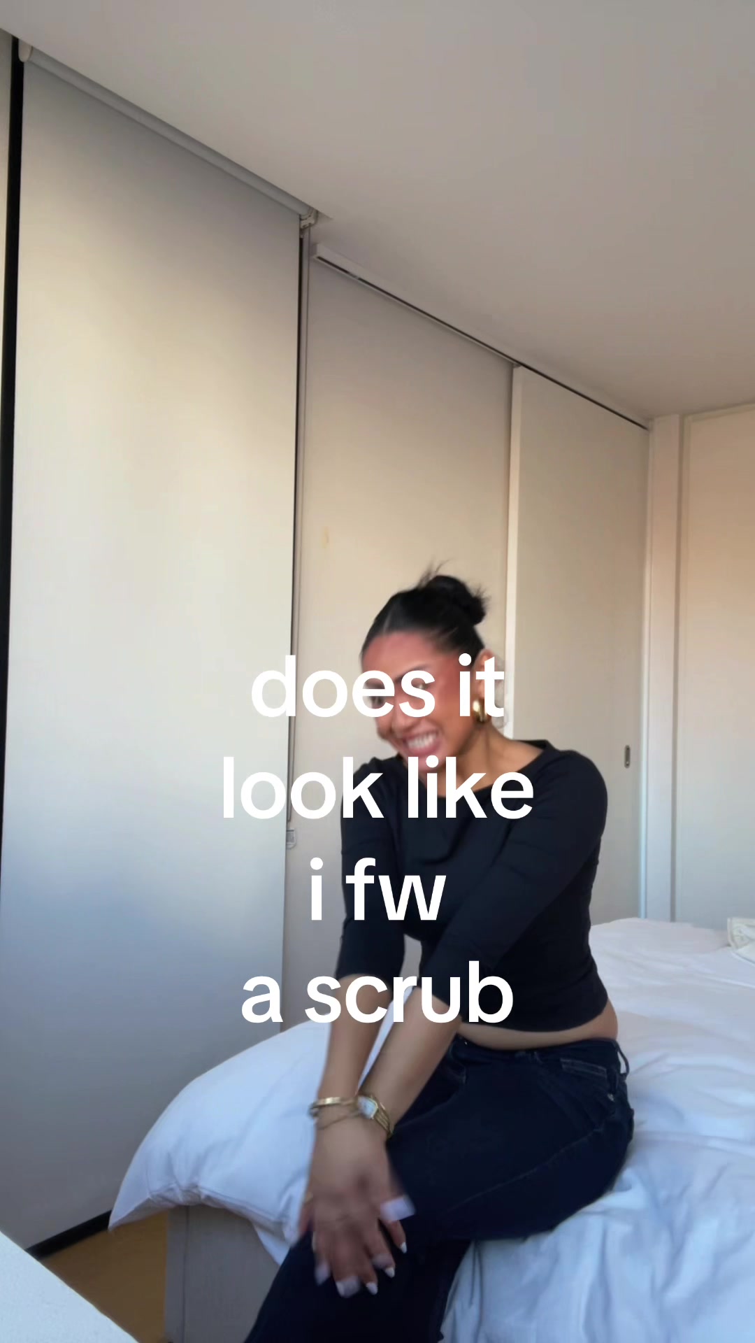 @TH💋NIA