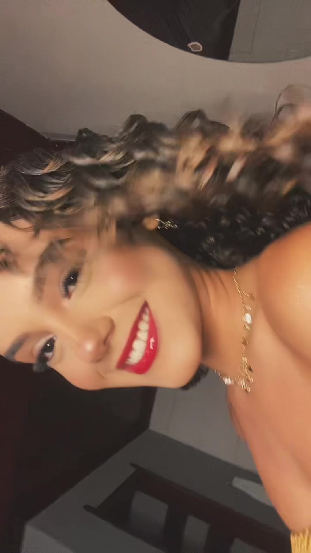 @Angel 💫