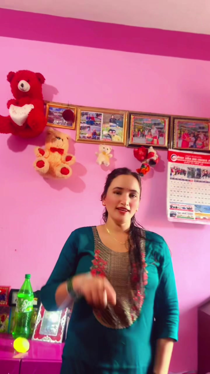 @NISHA OLI❤️