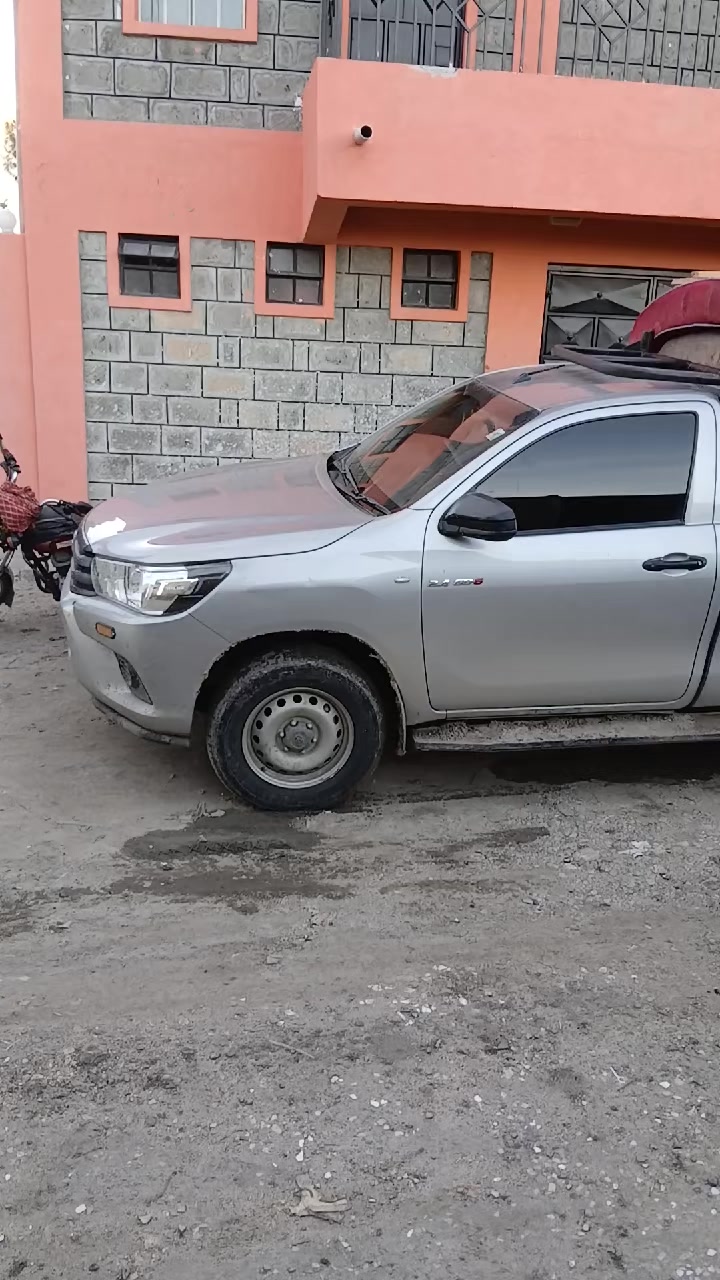 @HILUX_KDU