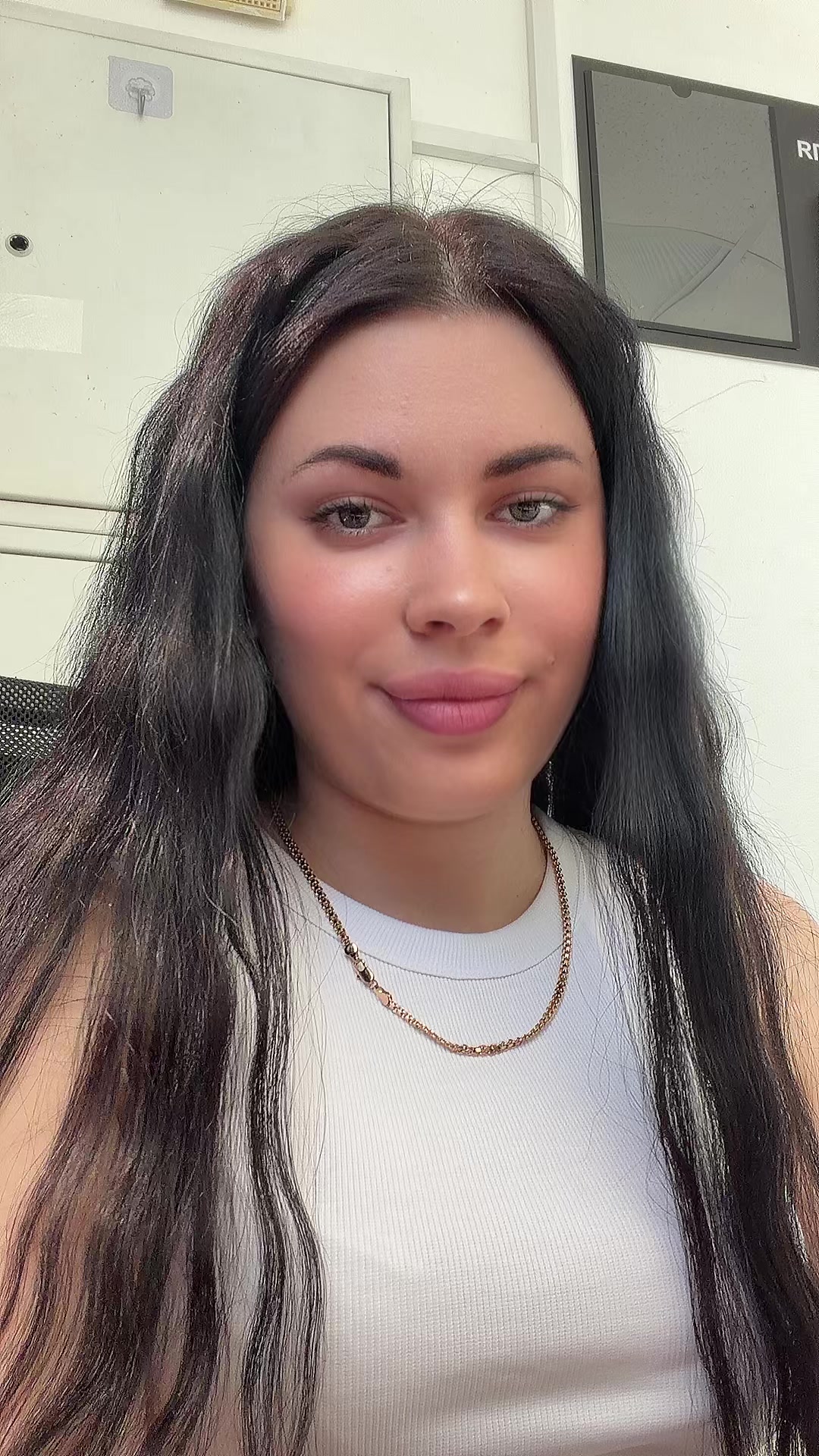 @Angelina_005