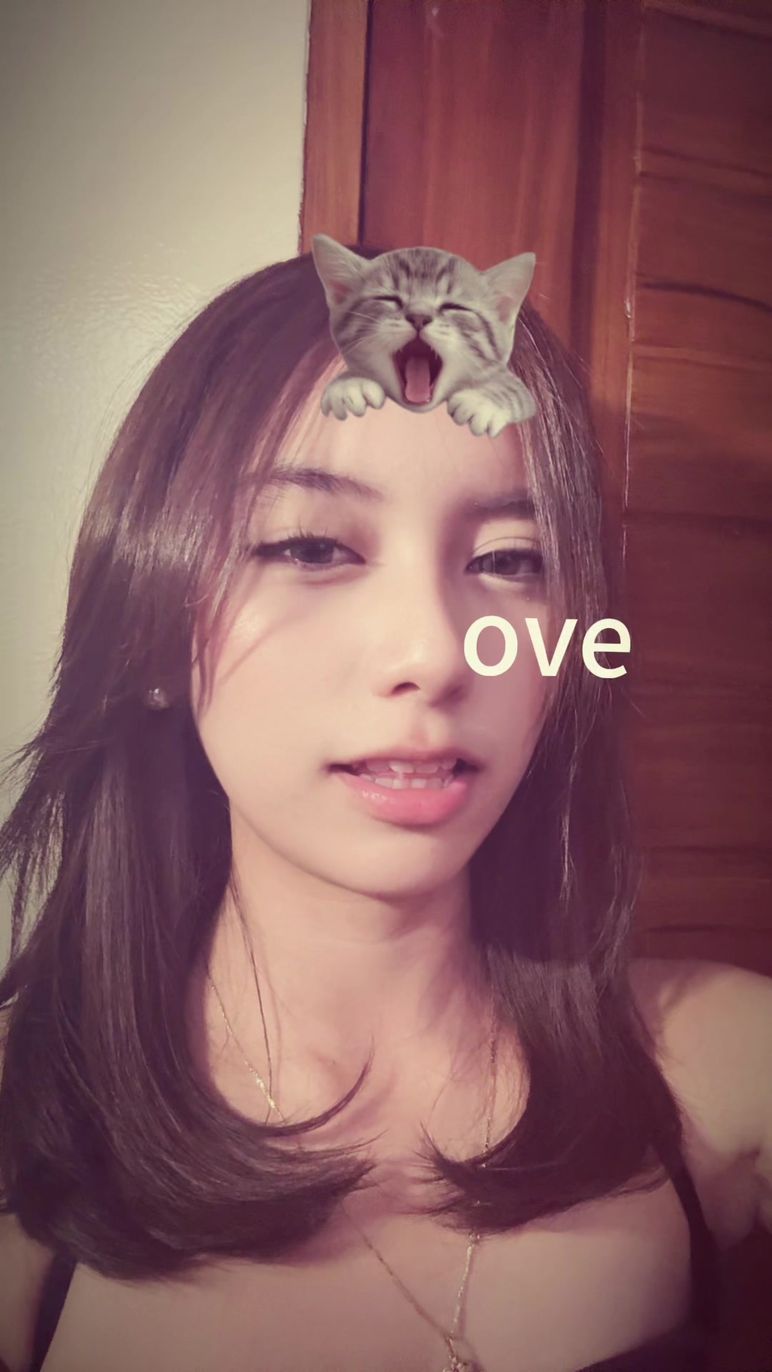 @Bella
