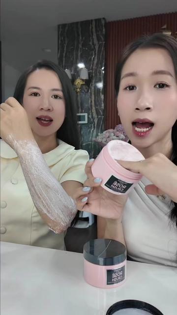 @Chị La em Zo
