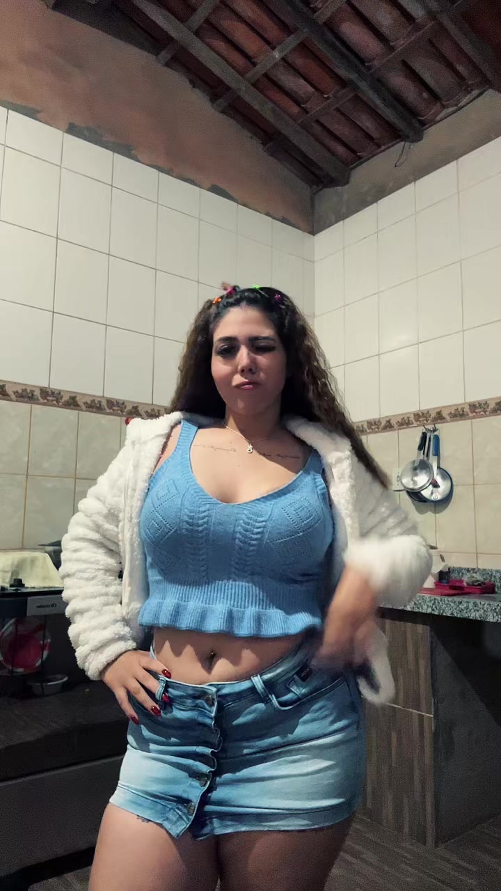 @Ana Vitoria Batista Souza