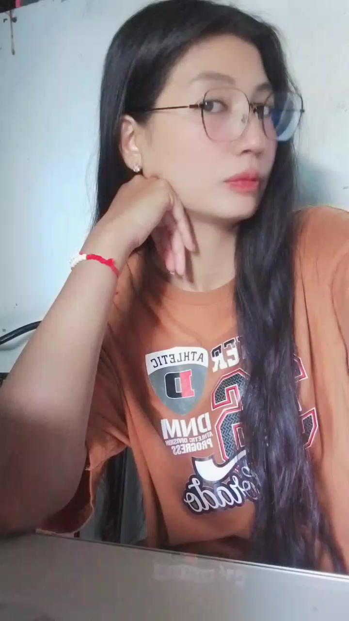 @Moe Thandar (official)