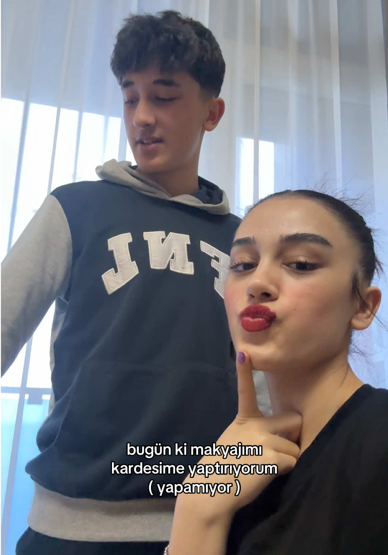 @whoishvn