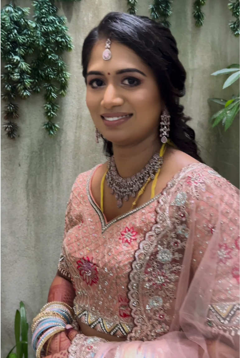 @Ravisha | Makeup artist