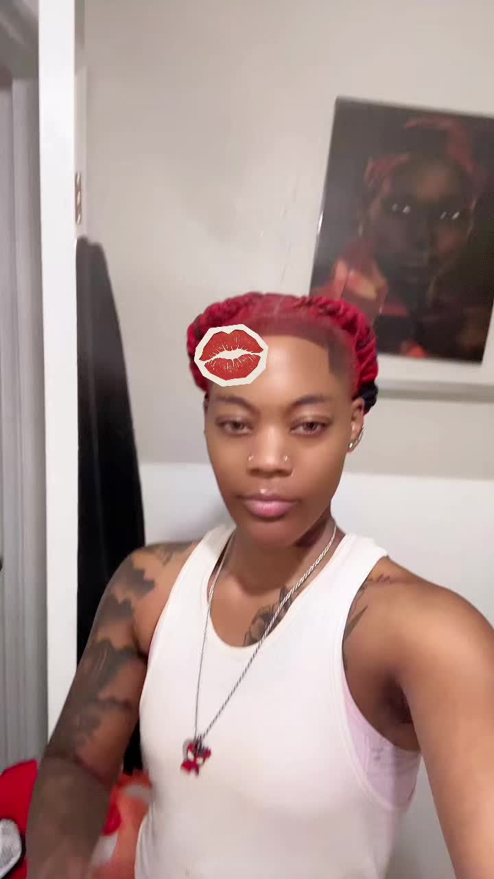 @aaliyah ๐ .