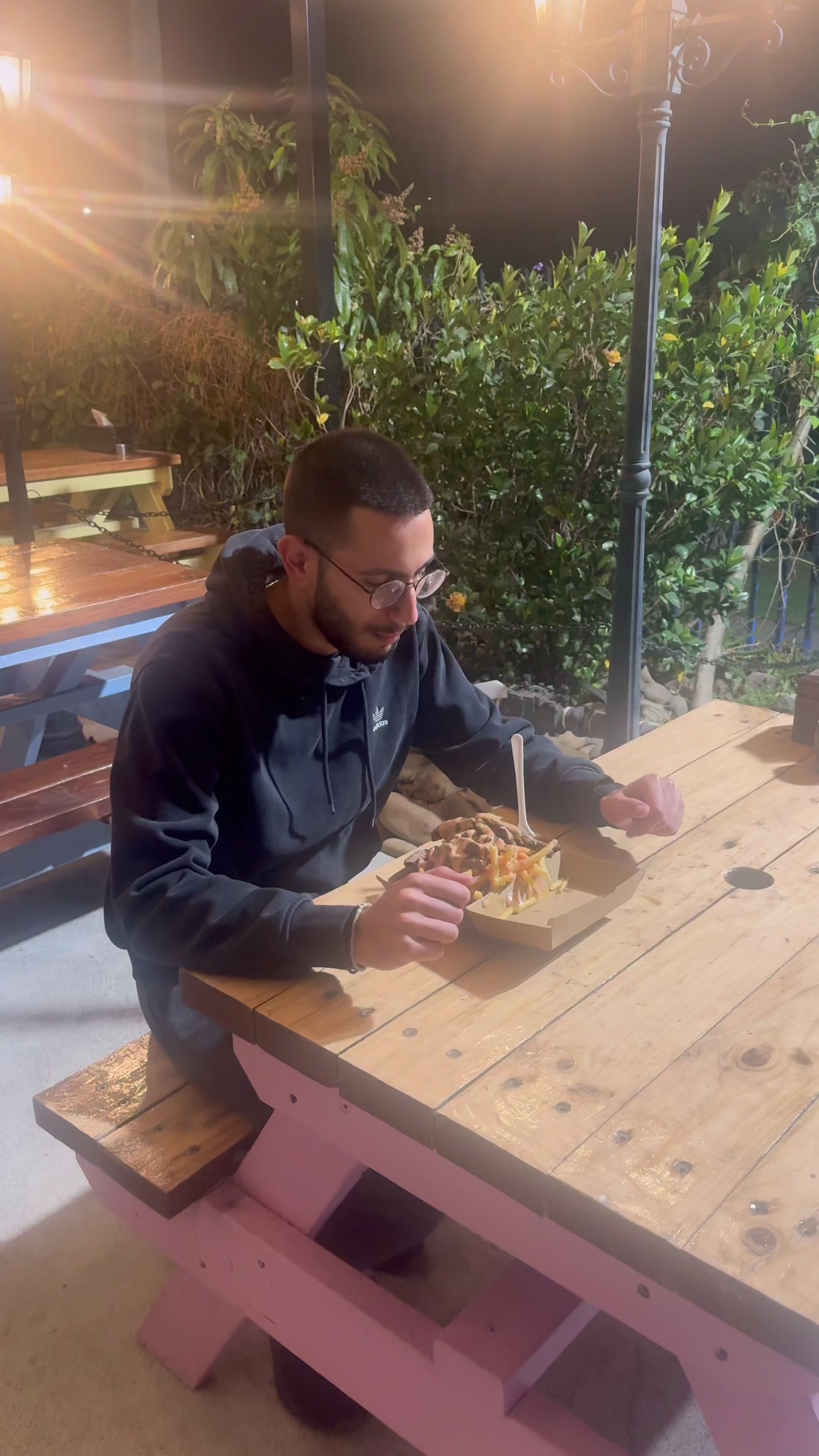 @BurgerQue