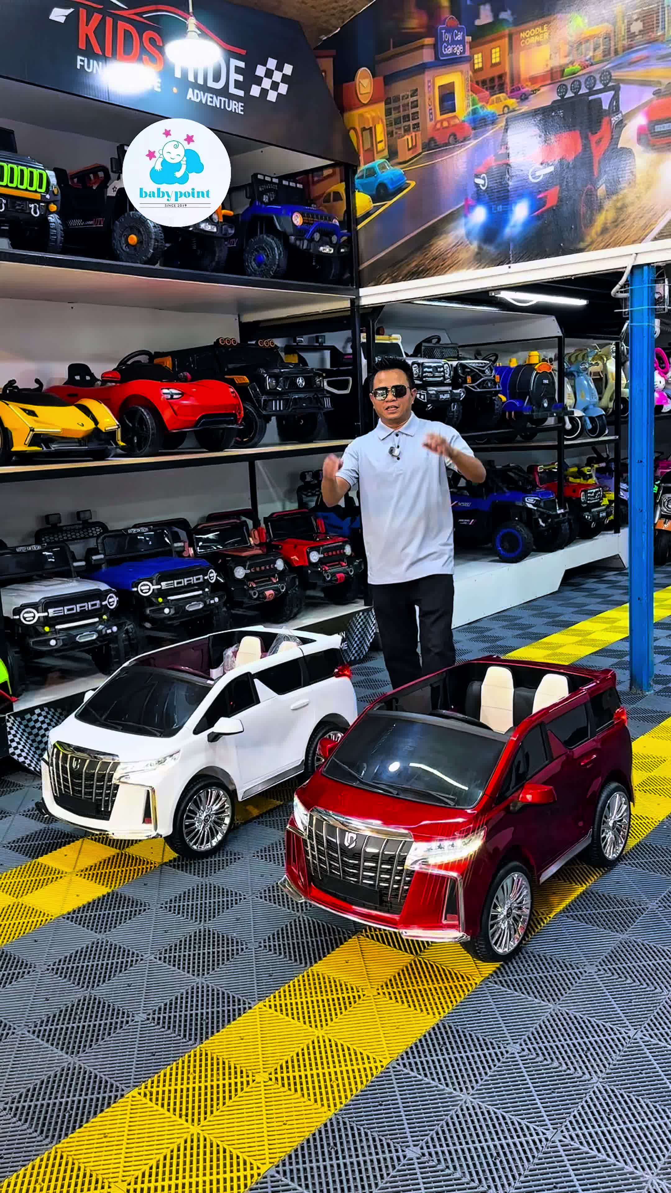 @Baby Point Kids Car Showroom