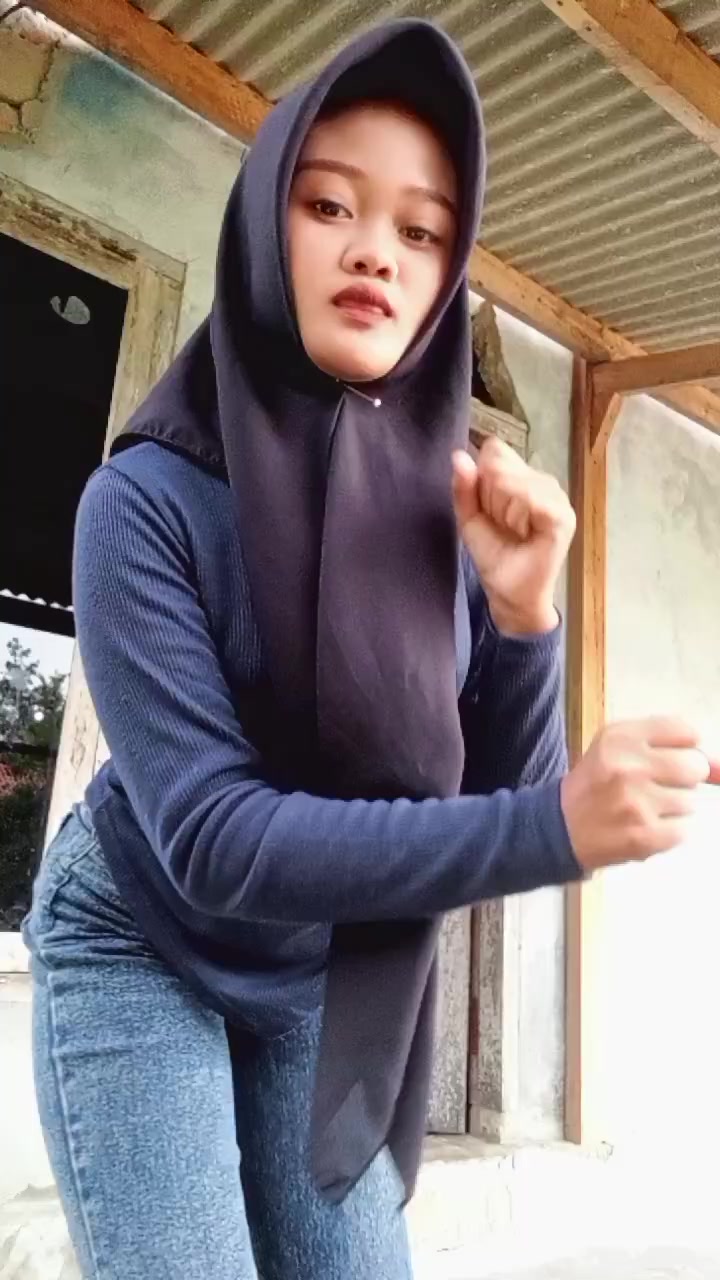 @AWWW