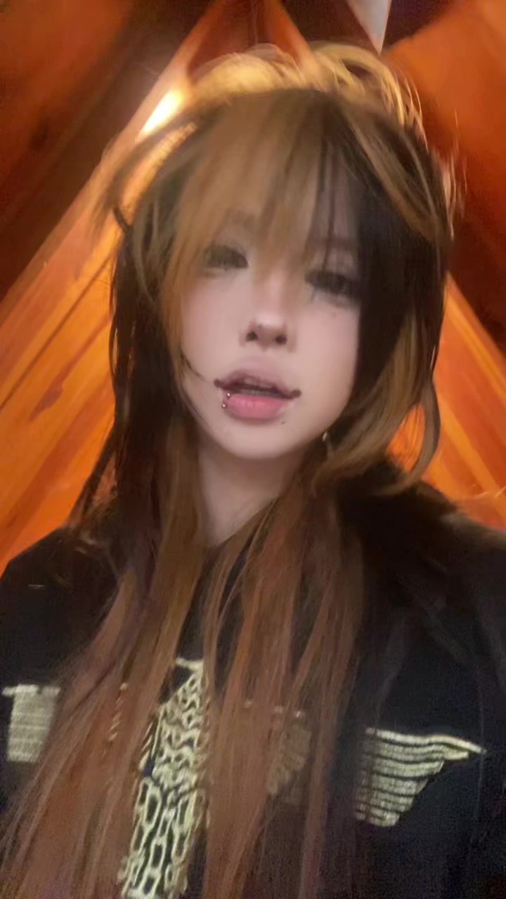 @brit nêy xì po