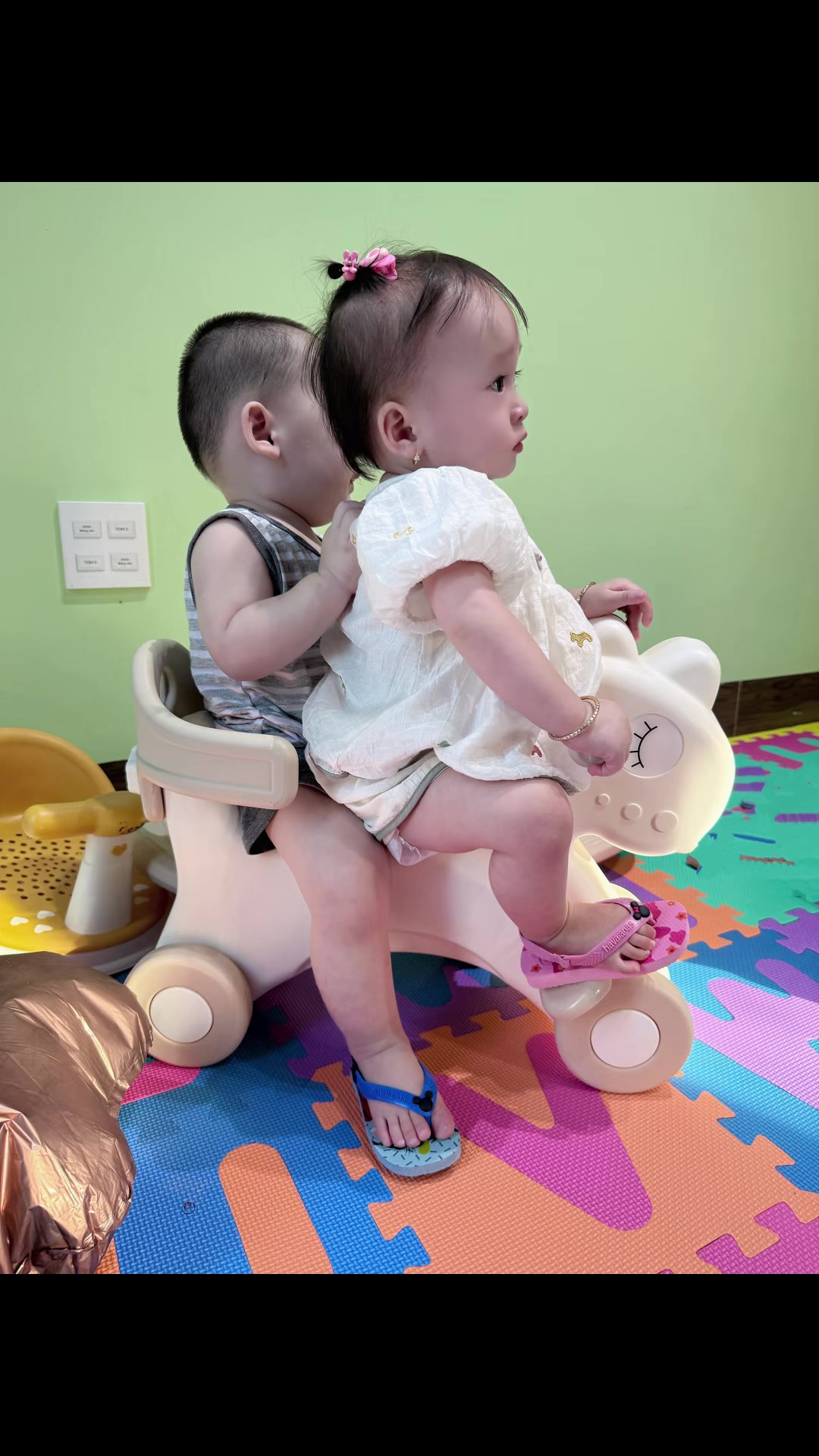 @Jessi v&agrave; Tom