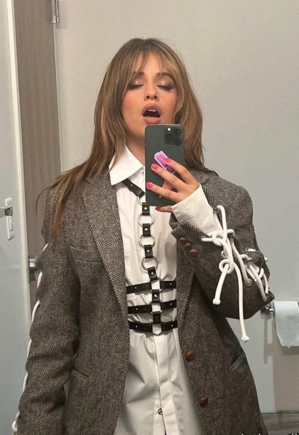 @xio_cabello