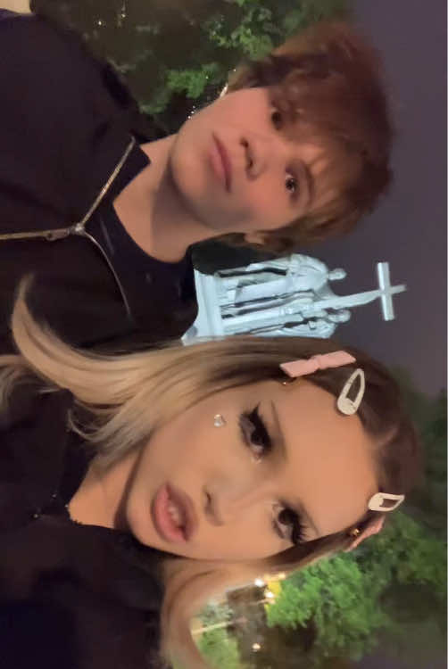 @белая