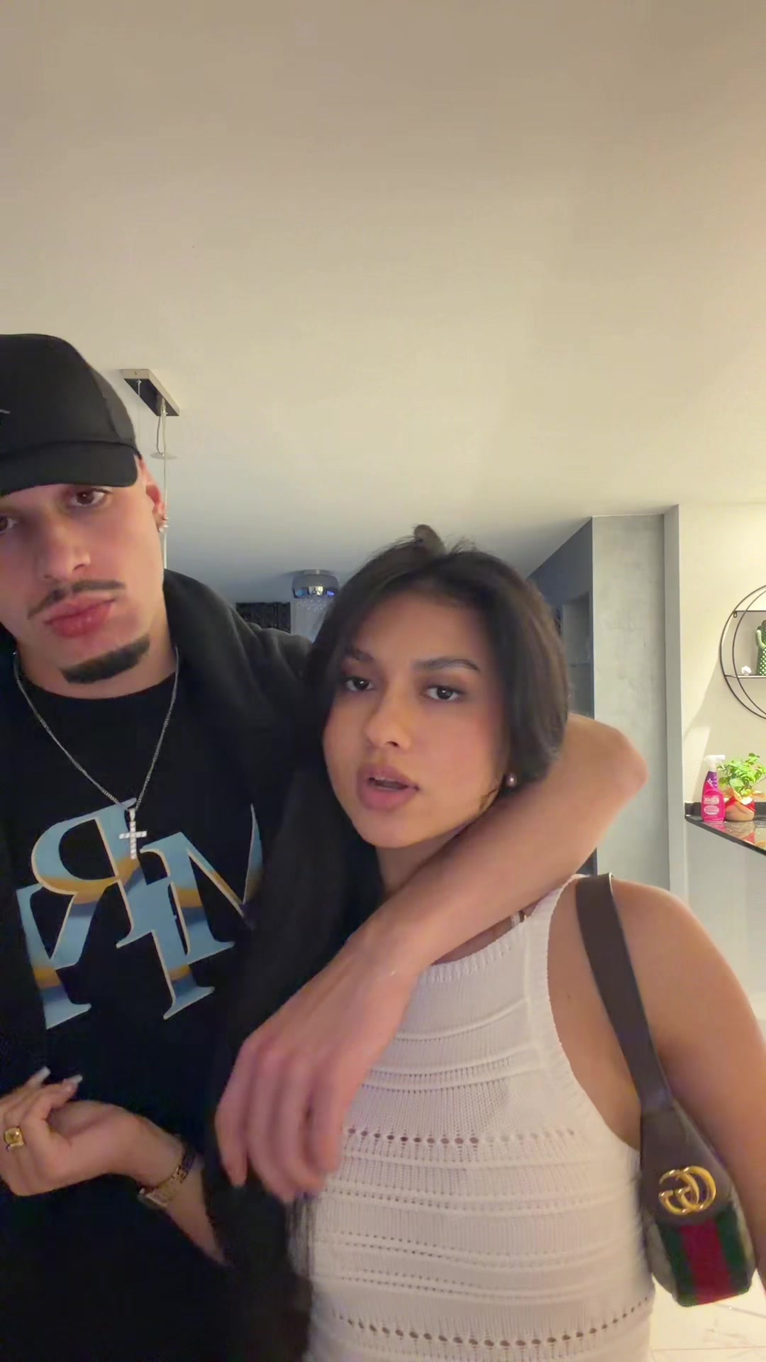 @youngqueenzbb