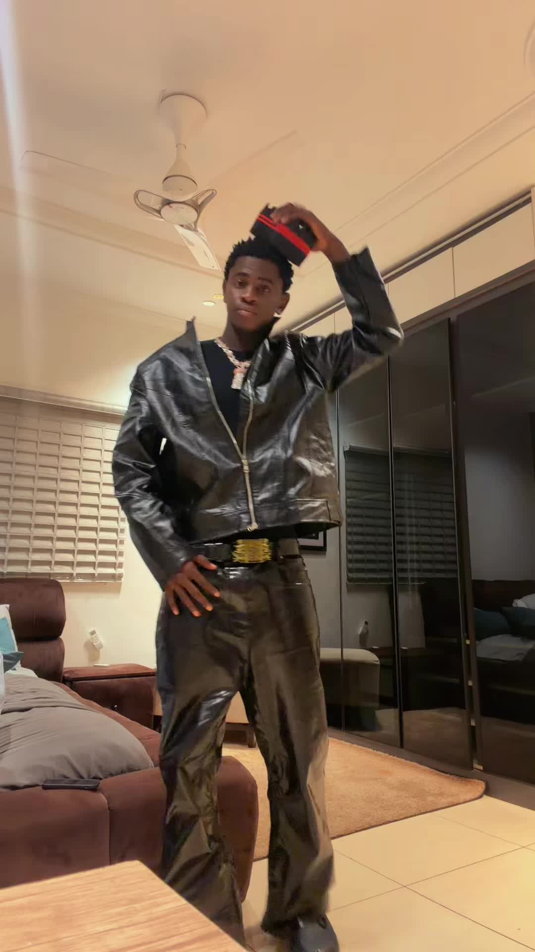@𝙈𝙧.𝙎🤵🏾