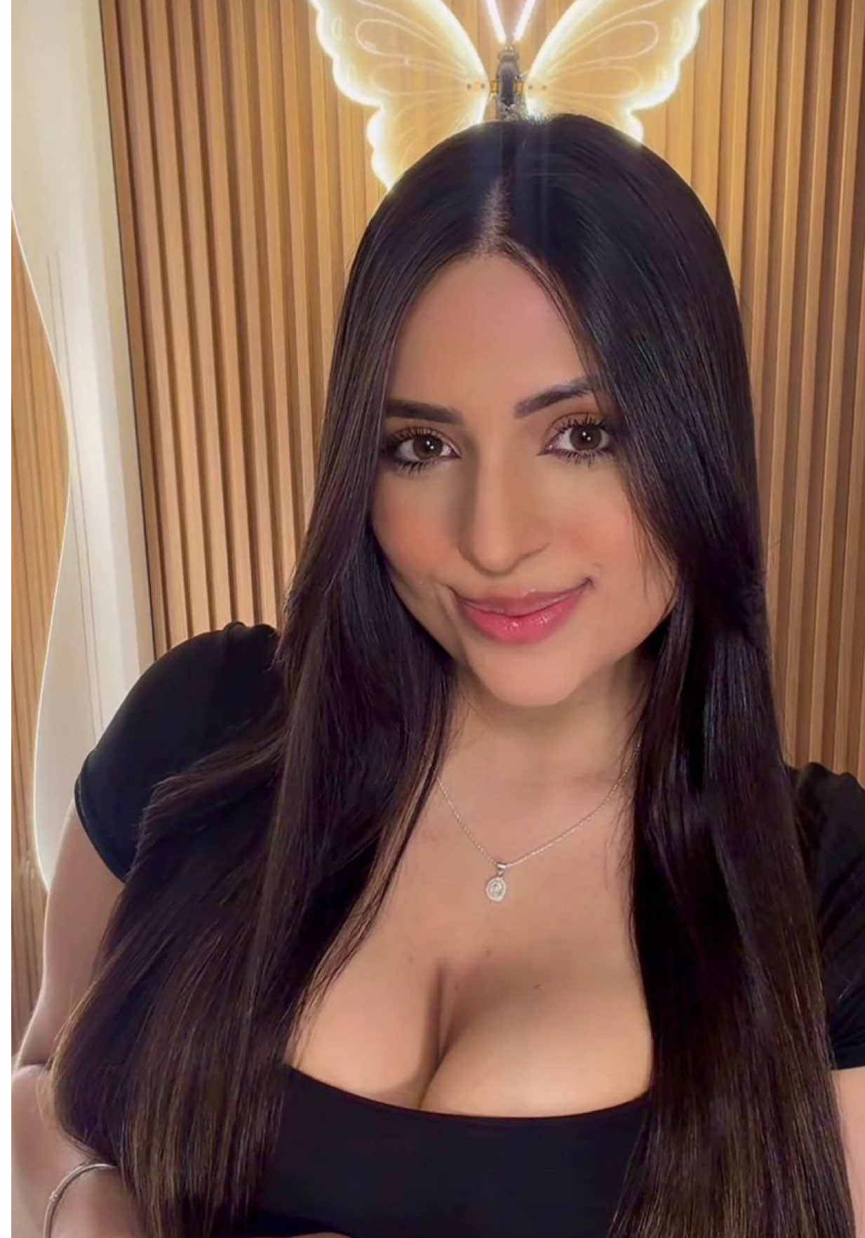 @Ana🦋