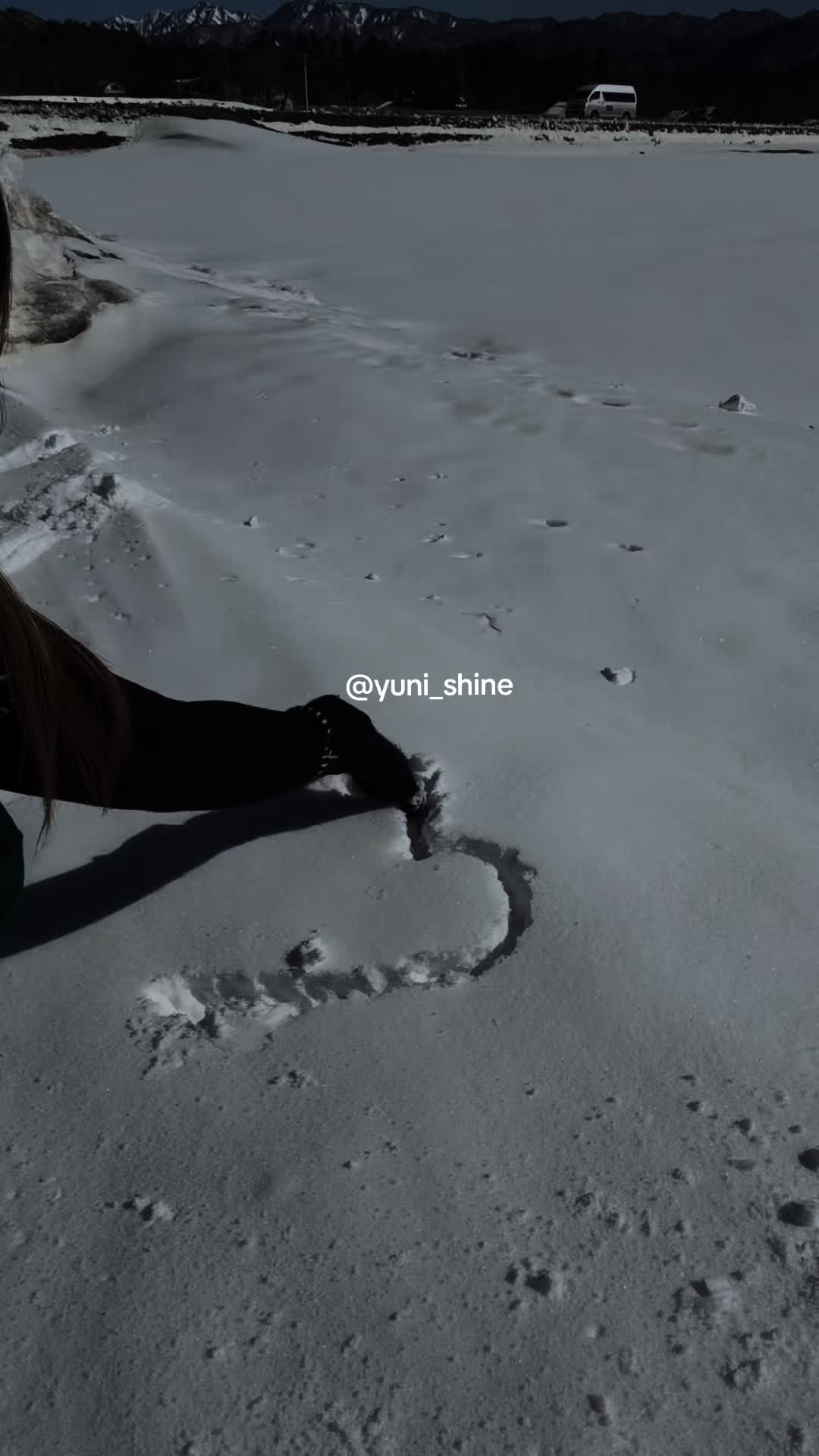 @yuni