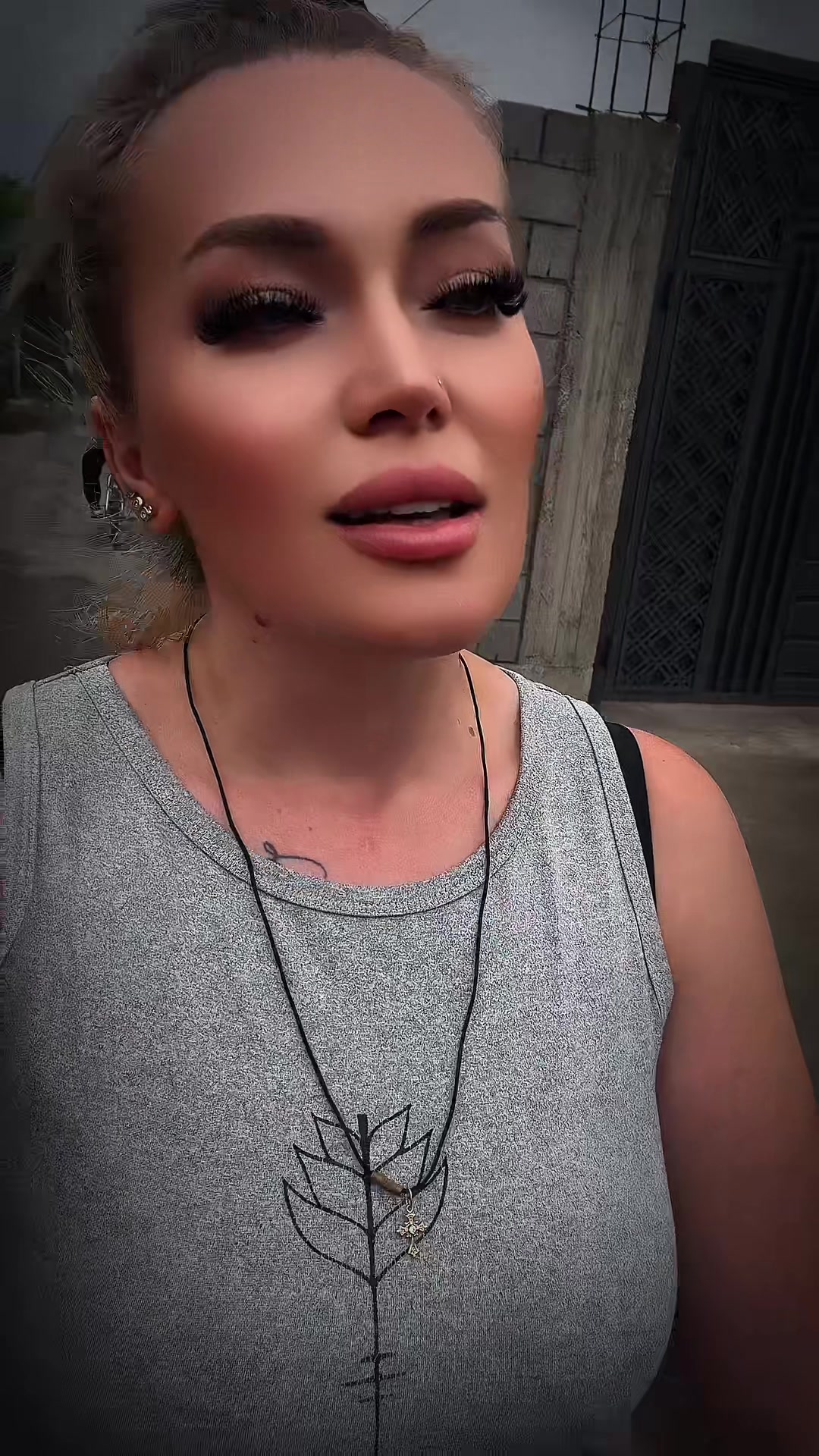 @Львица