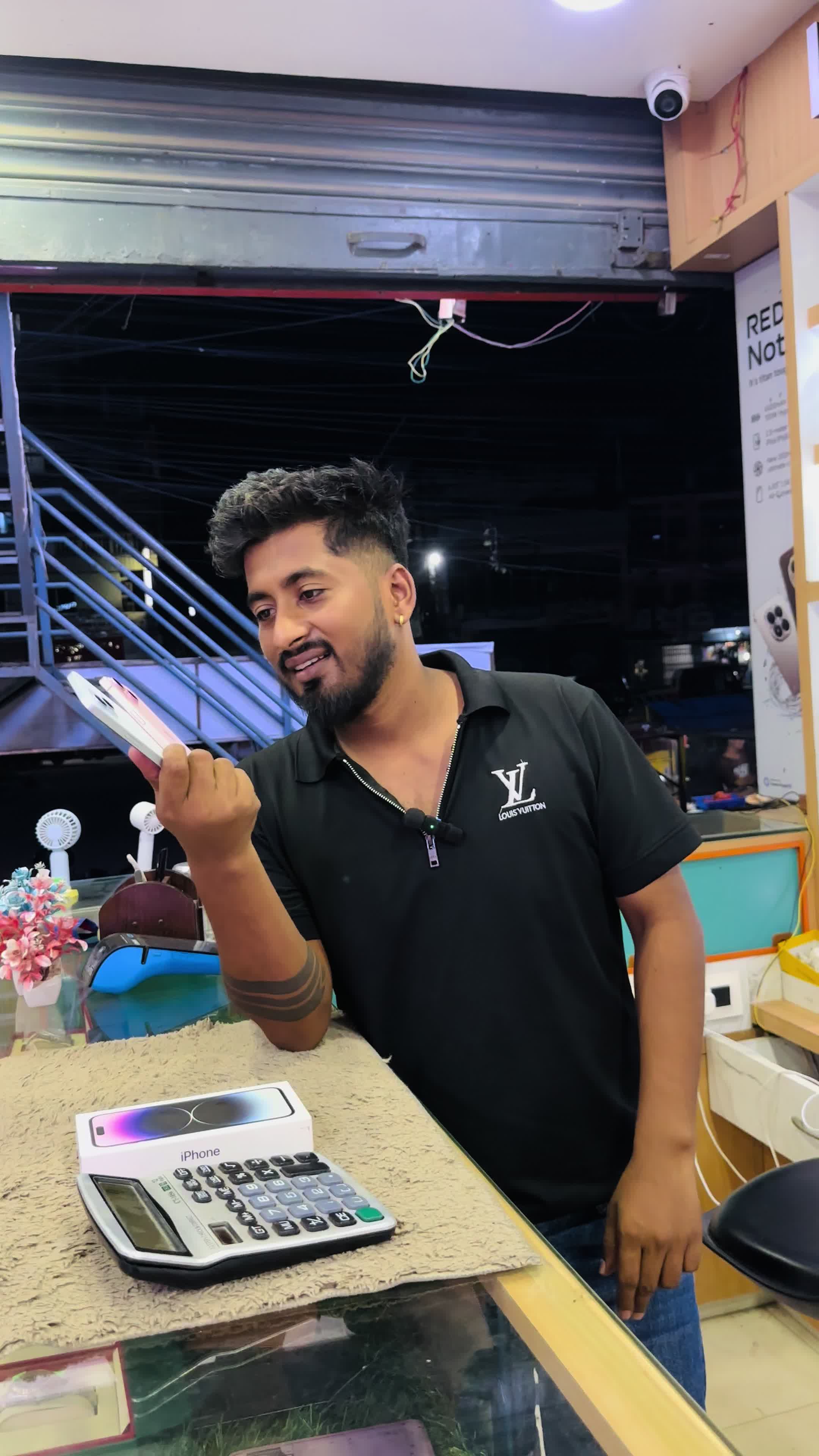 @Manoj Mobile Store official
