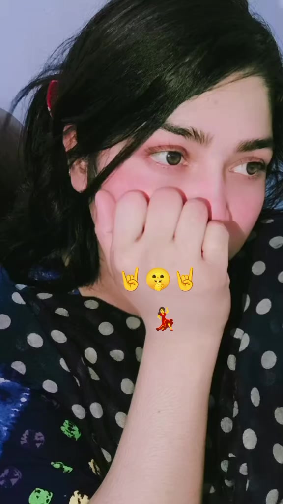 @✮𝐀𝐋𝐎𝐍𝐄_𝐆𝐈𝐑𝐋✮